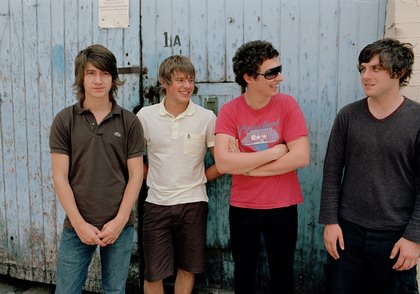 Arctic Monkeys holdují psychedelii